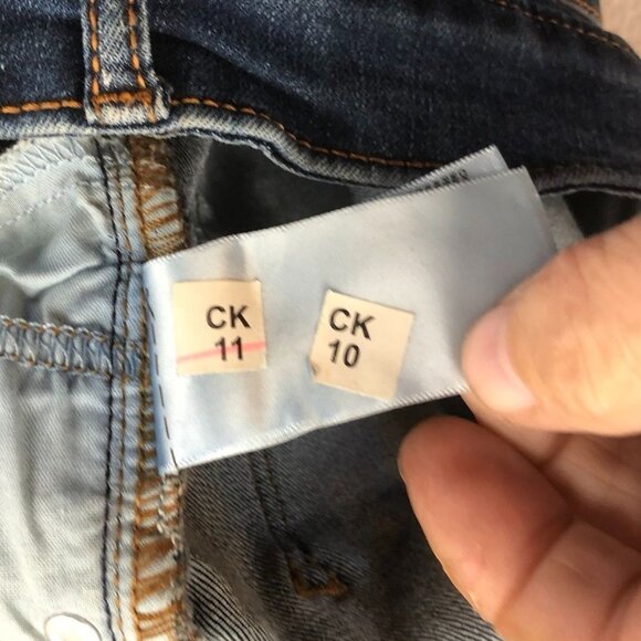 Old Navy Womens Rockstar Jeans 10S Blue Denim Mid-Rise Super Skinny Distressed - Picture 13 of 16